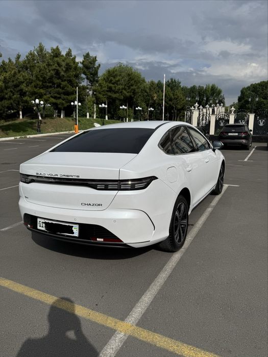 BYD Chazor dm-i gibrid 120 km comforf сотилади !!!