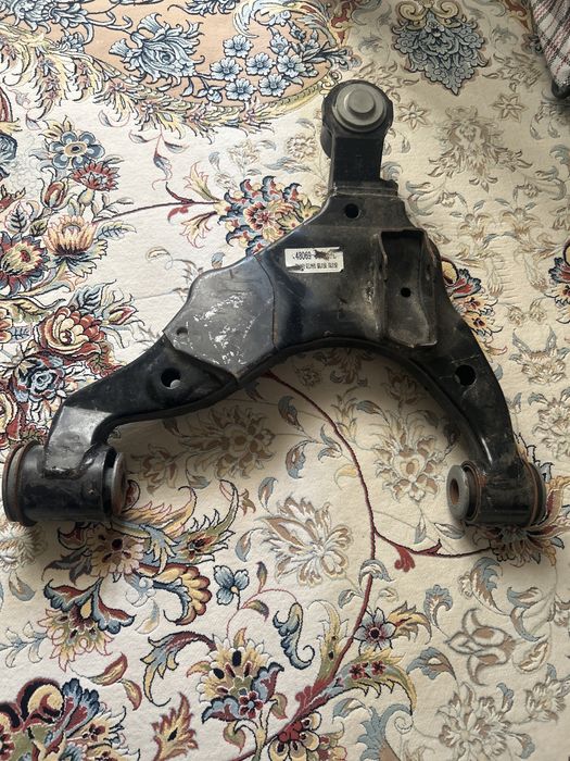 Рычаг нижний левый от Prado 150