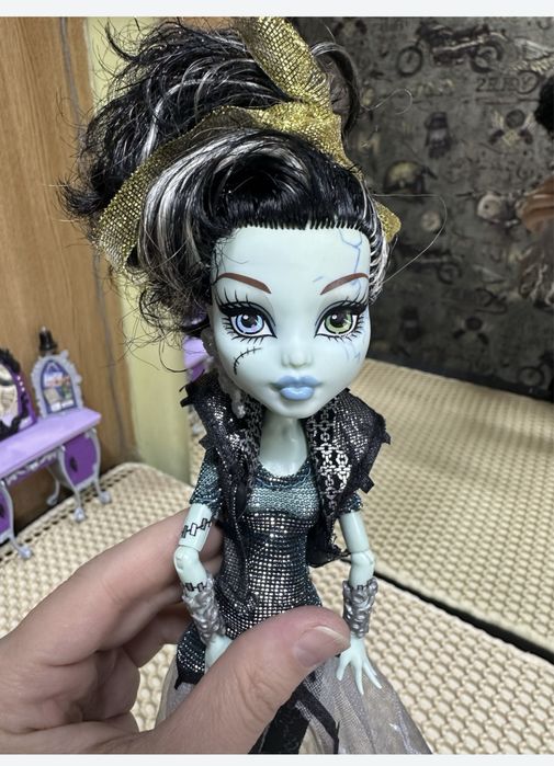 Продам куклу монстр хай!