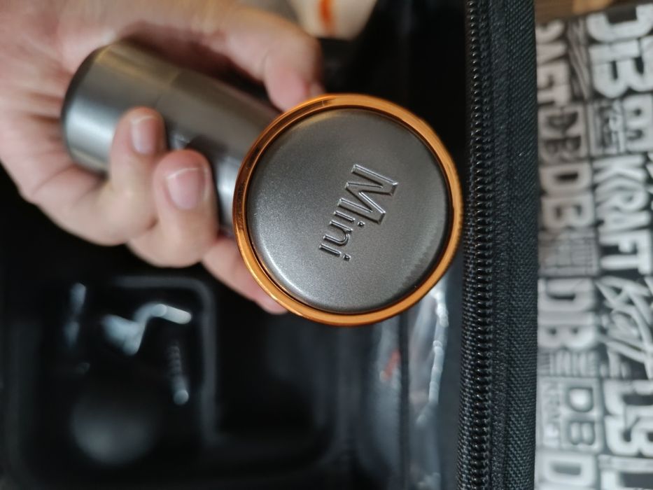 Продам массажёр новый