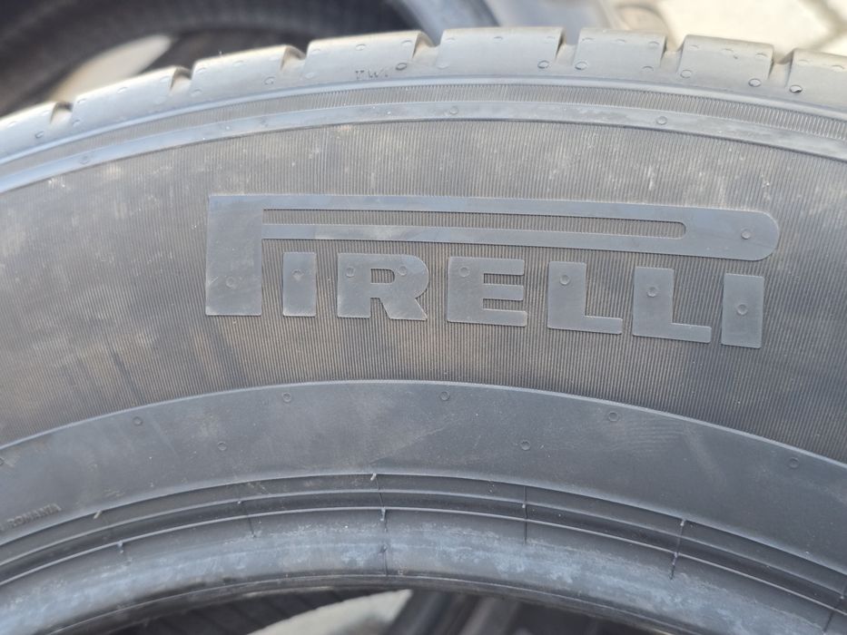235 60 18 Pirelli