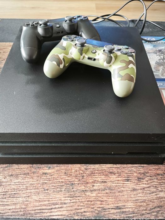Playstation 4 Pro 1TB (PS4)