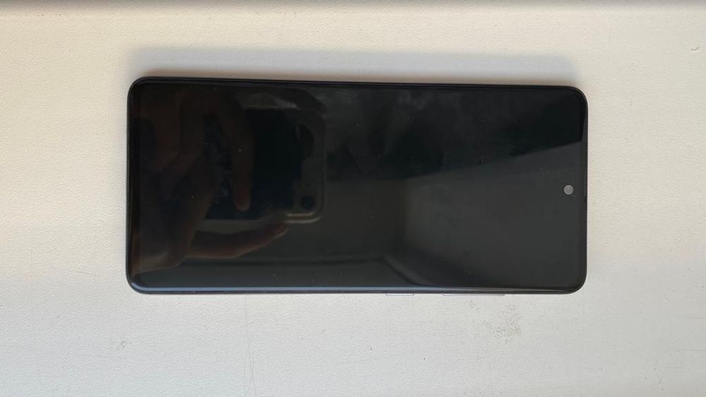 Срочно продаётся телефон Samsung A 51