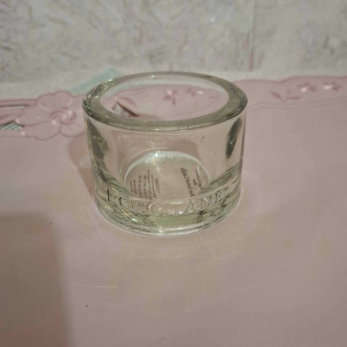 L-OCCITANE   Свещник