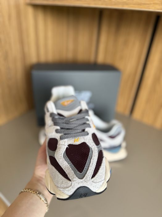 New Balance 9060