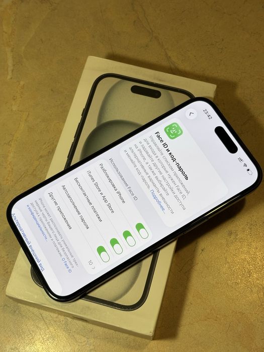 Продам Iphone 15