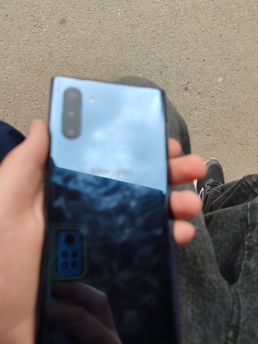Обменяю Самсунг нот 10