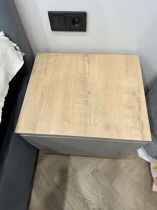 Прикроватные тумбы