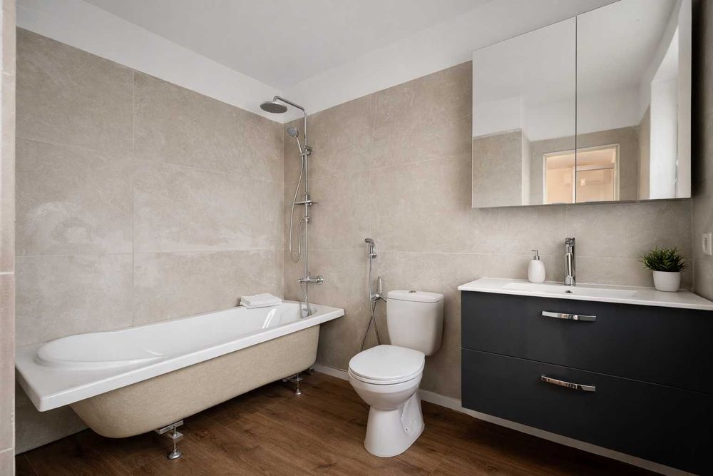 Casa Tunari de inchiriat PROPRIETAR - vilă nouă- | Langa scoala Mark Twain & Scoala Americana - posib vanzare 198.000 euro
