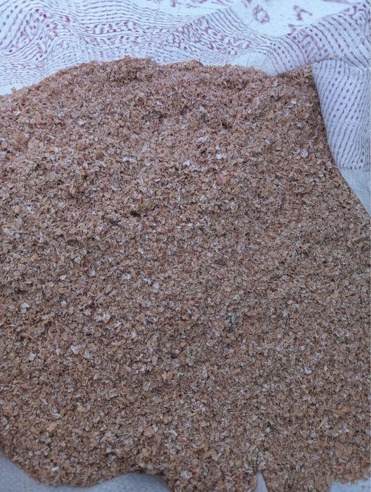 Продам отруби ,зерноотходы.зерно.