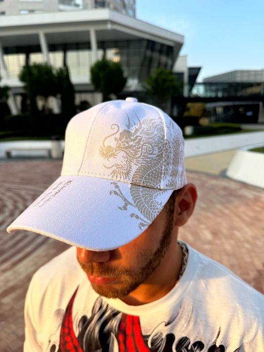 Шапка с дракон в различни цветове