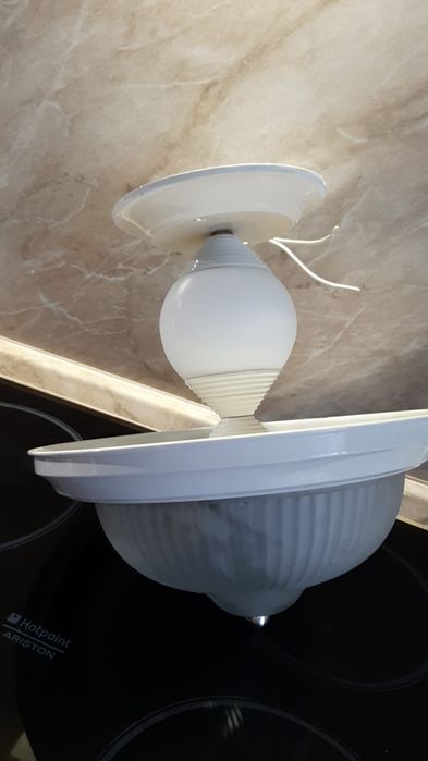 Продам люстру в хорошем состоянии