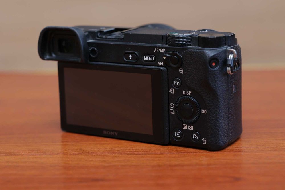 Sony A6300  kit E 3.5-5.6/PZ 16-50 OSS