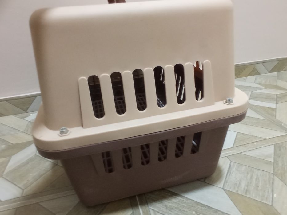 Животные переноска и всё для кошек