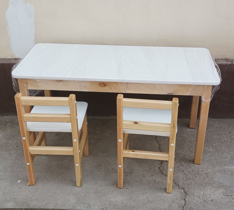 Детские столы и стулья