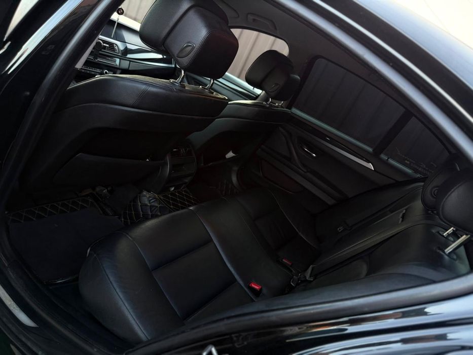 BMW seria 5 F10, 520D, 2012, manual, al doilea proprietar,  km reali