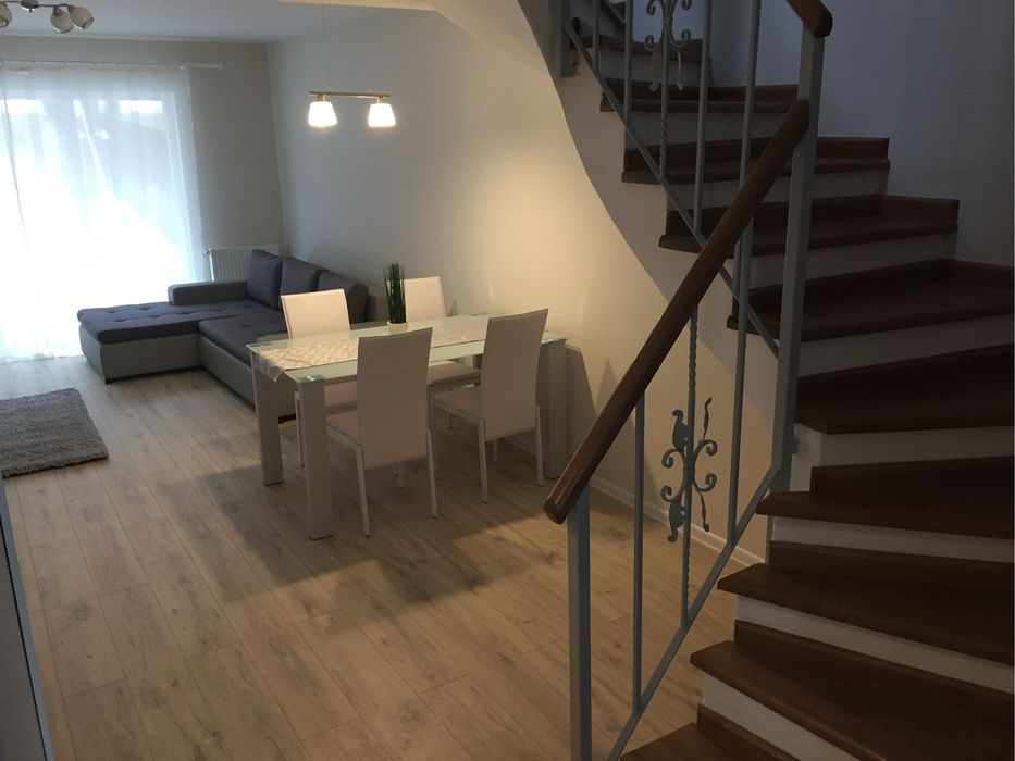 De inchiriat casa in corunca zona vila chesa