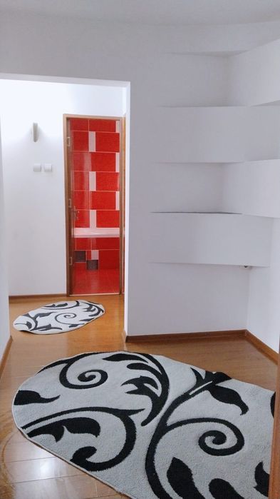 Vând apartament central cu 2 camere