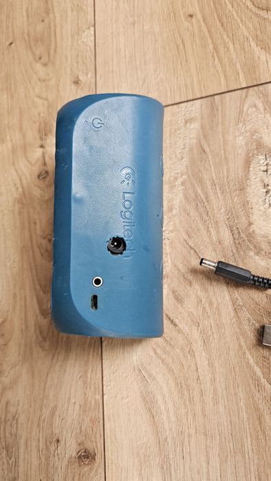 BOXA Logitech.  Boxa. Bluetooth