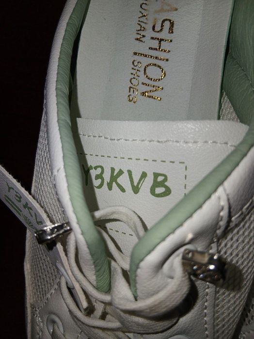 Из США, женские белые кеды.