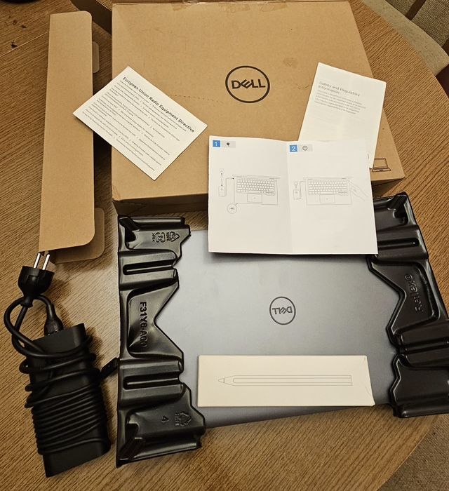 Laptop Dell Latitude 9430 2-1 QHD Intel® Core™ i7 32GB DDR5 512g