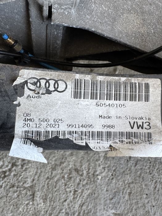 Punte Spate Jug Audi Q7 Q8 4M0500025