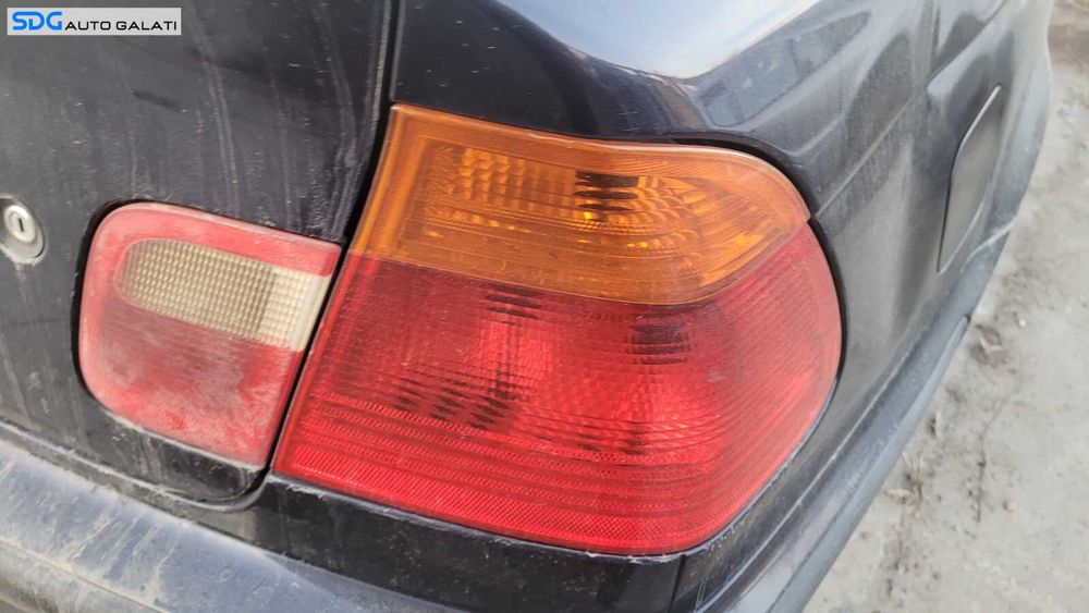 Stop Lampa Tripla Dreapta de pe Aripa Caroserie BMW Seria 3 E46 Berlina Sedan 1997 - 2001 [C2399]