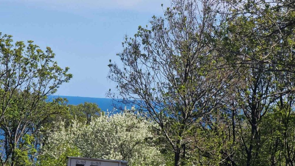 Парцел в Варна, област-м-т Манастирски рид площ 800 цена 110000