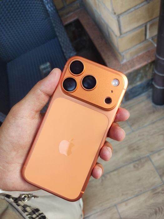 iPhone 17 pro продам срочно