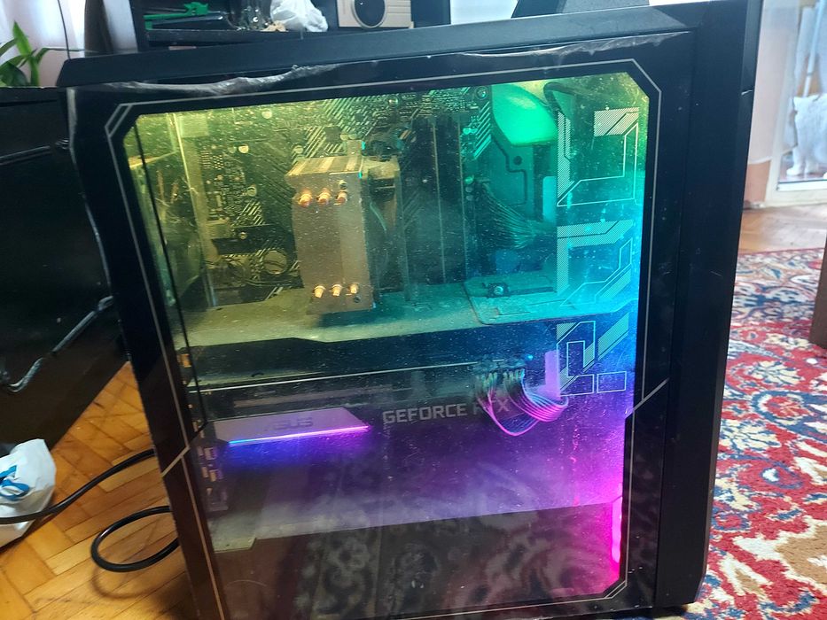 Продавам компютър Asus с видео Nvidia GeForce RTX 3070