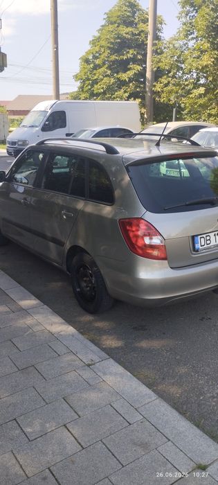 SKODA Fabia 2013 — imagine 3