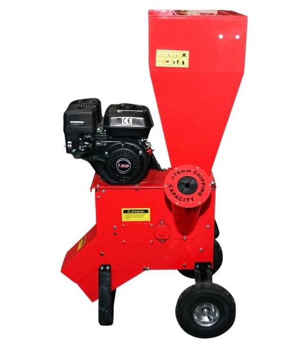 Tocator crengi prin angrenare motor benzina 6.5 CP utilaj nou