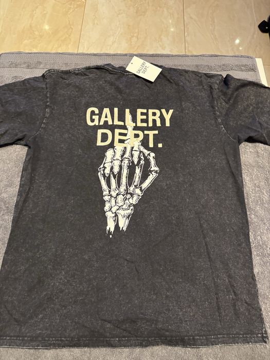 Тениски Off-White, Chrome Hearts, Amiri, Gallery Dept