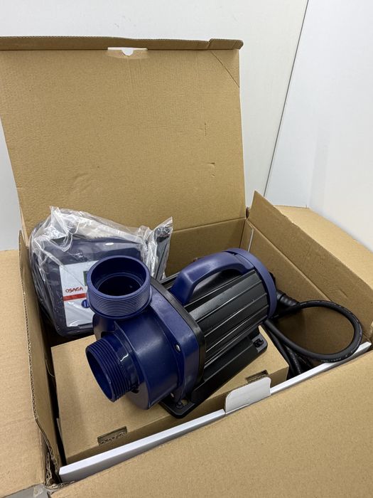 Pompă NOUĂ OSAGA OHE-20000 VarioMaxX 12V, 20.000 l/h, debit reglabil, controller inclus, pentru iaz și cascadă
