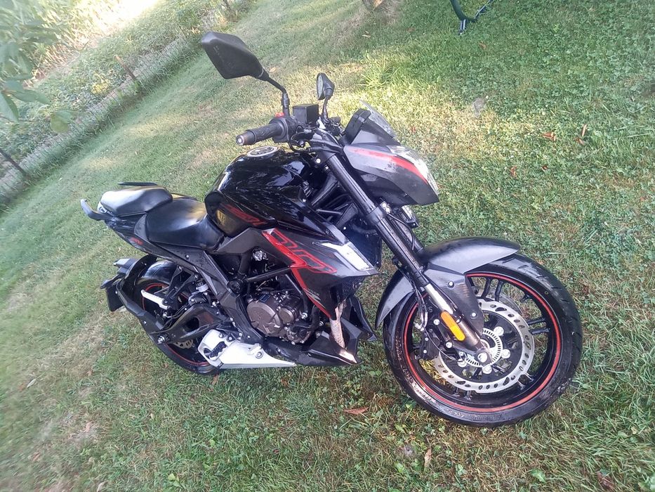 Motocicleta Voge 300R