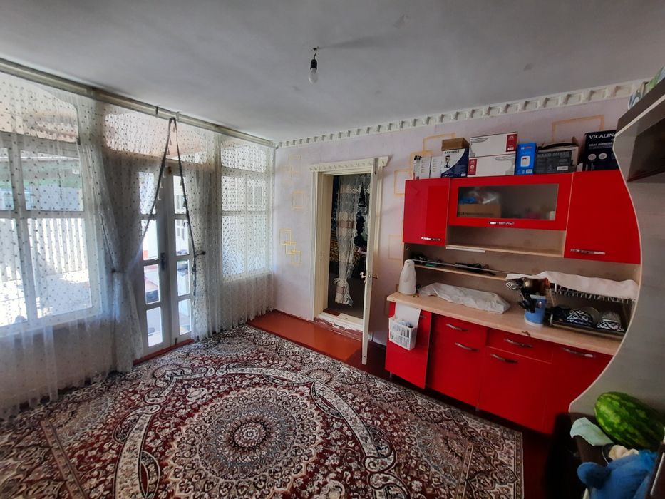Sirdaryo shahar Yoshlik MFY sentrda uy sotiladi