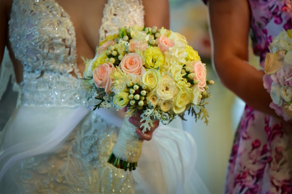 Vând rochia de mireasã!