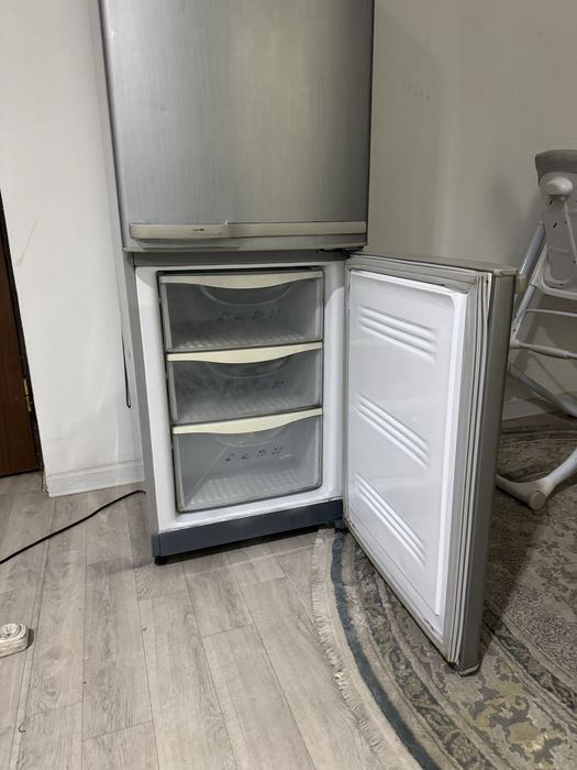 Samsung holadilnik sotiladi