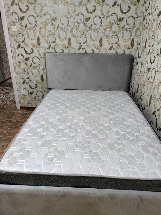 Продам кровать 1.5 спальную