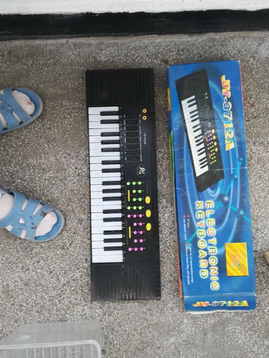 Клавир детски на цена 20 лв