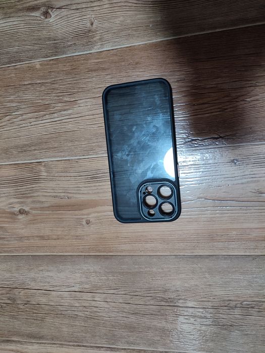 Чехлы на Айфон 15 про