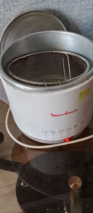 Продам мультиварку и фритюрницу