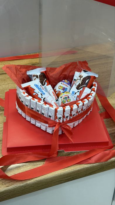 Киндер бокс/Подарок на 8марта