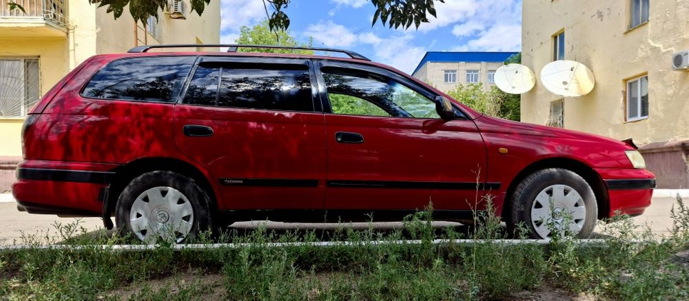 Продам Toyota Carina E