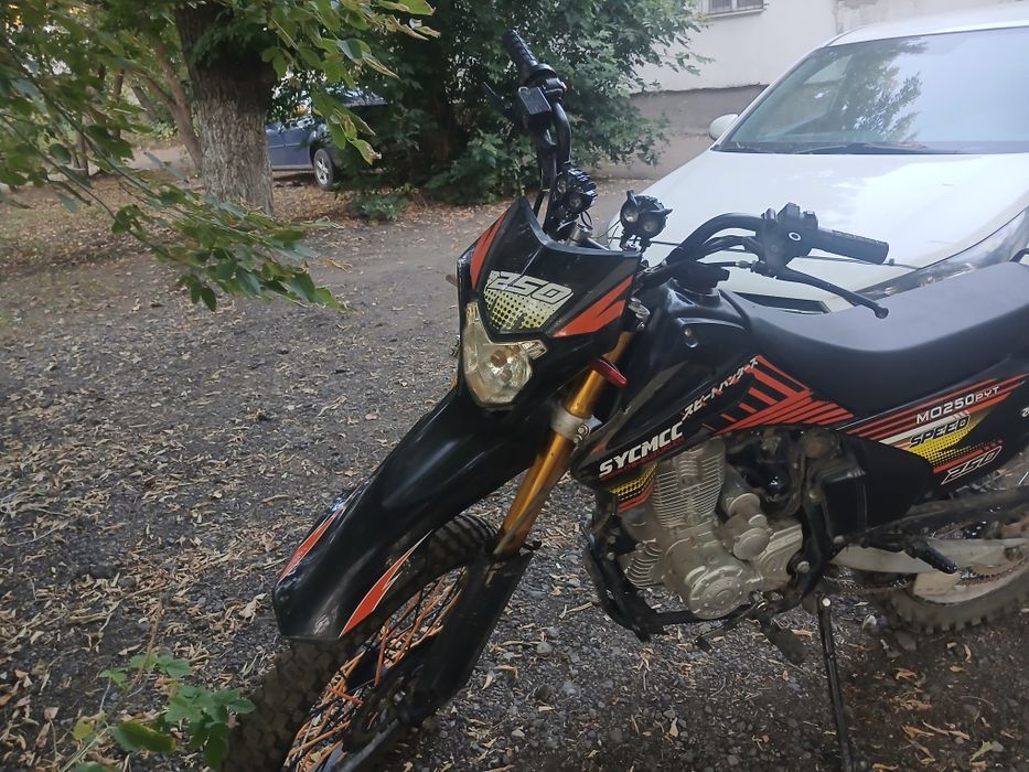 Продам эндуро 250