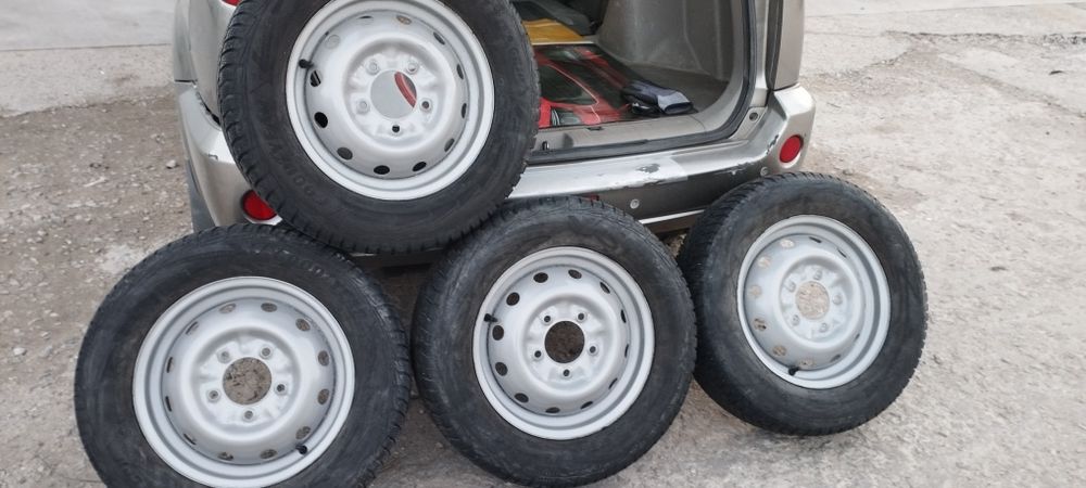 Джанти с гуми за Лада Нива