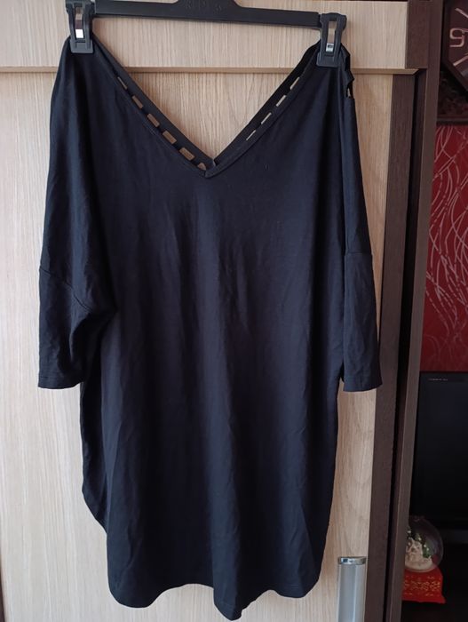 Вещи женские новые и б/у в отличном состоянии.