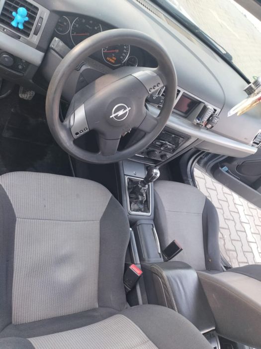 Vând Opel Vectra C  motor 2.2 an 2004 125 cp