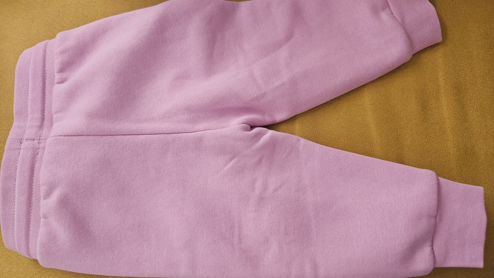 Pantaloni trening Adidas noi, mărimea 80