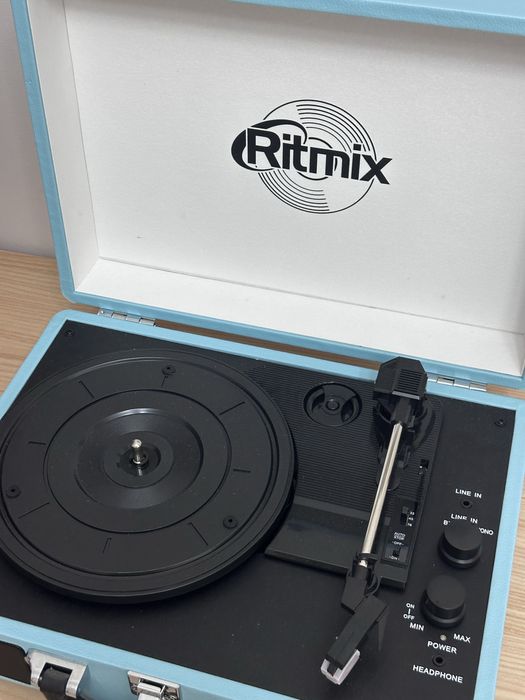 Виниловый проигрыватель Ritmix